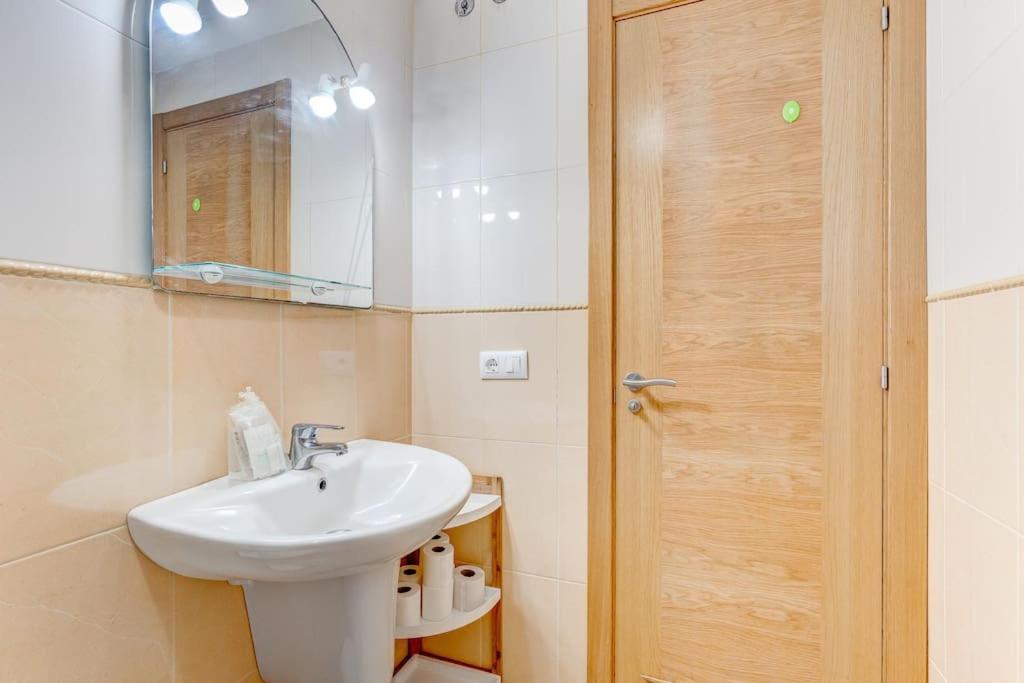 Pleasant Duplex San Juan With 2 Bedrooms Ґія-де-Ісора Екстер'єр фото