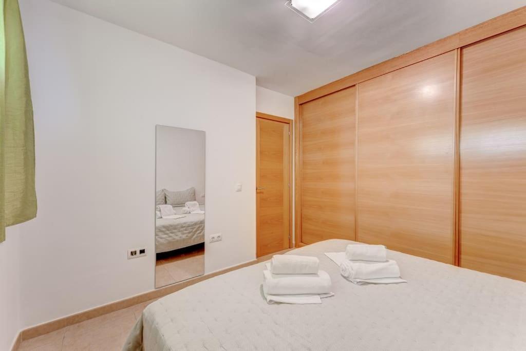 Pleasant Duplex San Juan With 2 Bedrooms Ґія-де-Ісора Екстер'єр фото